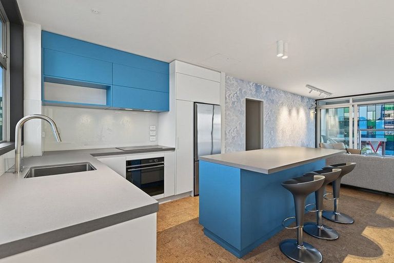 Photo of property in Elizabeth Height Apartments, 8 Elizabeth Street, Tauranga, 3110