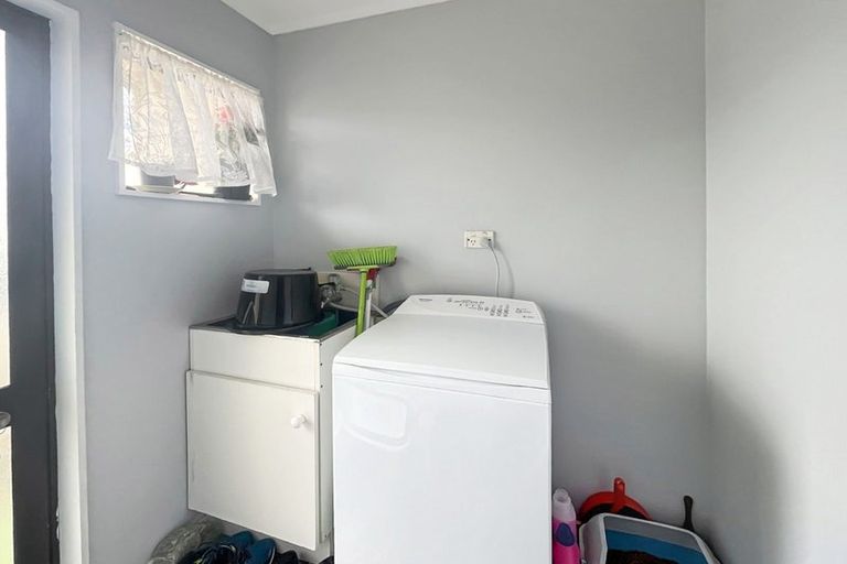Photo of property in 453a Featherston Street, Palmerston North, 4414