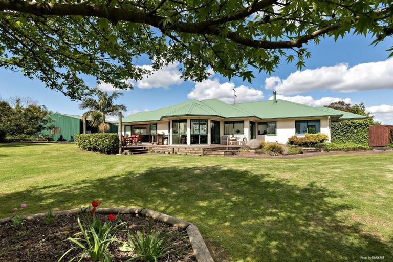 Photo of property in 32 Harrisville Road, Tuakau, 2121
