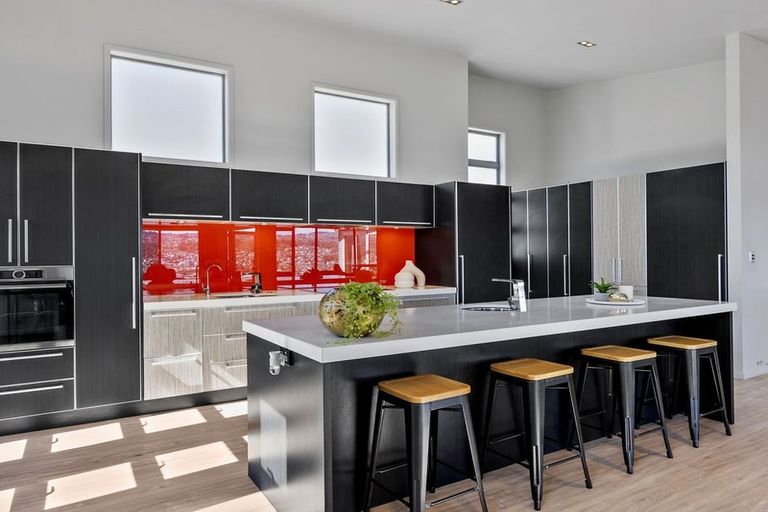 Photo of property in 50 Shandon Road, Vauxhall, Dunedin, 9013