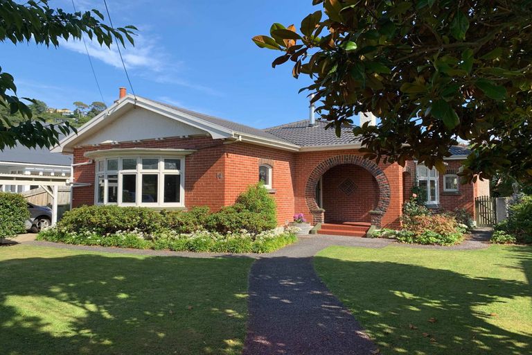 Photo of property in 10 Sandringham Street, Saint Clair, Dunedin, 9012