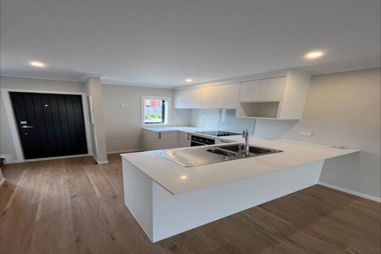 Photo of property in 33/125b Metcalfe Road, Ranui, Auckland, 0612