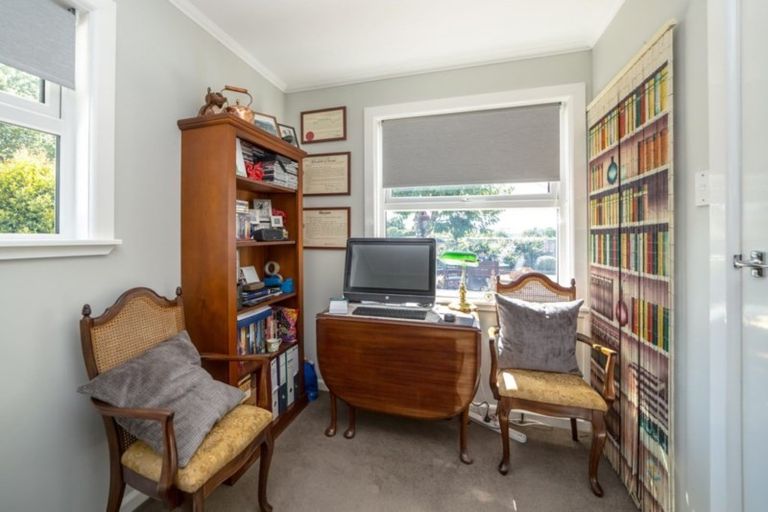 Photo of property in 22 Princess Street, Martinborough, 5711