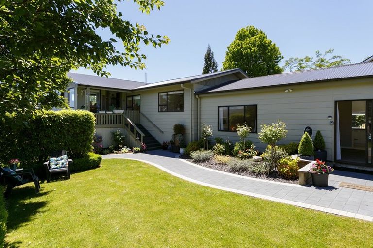 Photo of property in 5 Tobin Place, Richmond Heights, Taupo, 3330