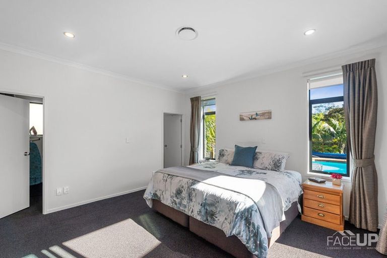 Photo of property in 13 Hobie Court, West Harbour, Auckland, 0618