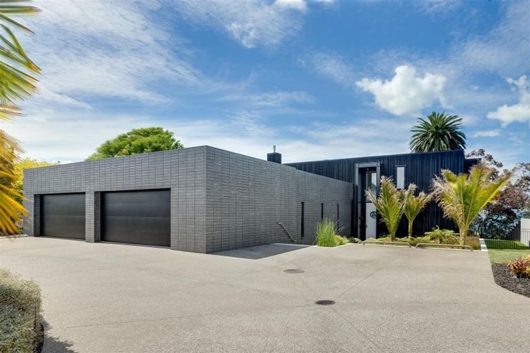 Photo of property in 36 Oceania Place, Mellons Bay, Auckland, 2014