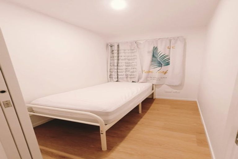 Photo of property in 9c Larne Avenue, Pakuranga Heights, Auckland, 2010