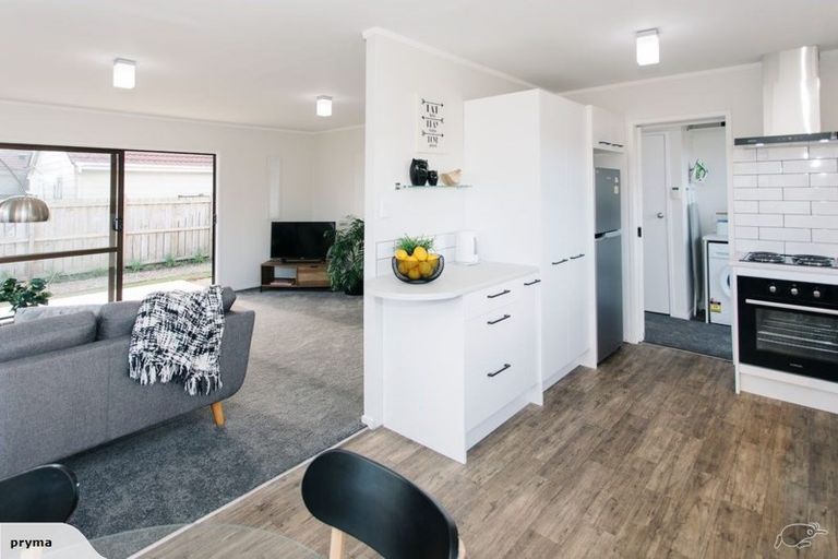 Photo of property in 2/256 Porchester Road, Takanini, 2112