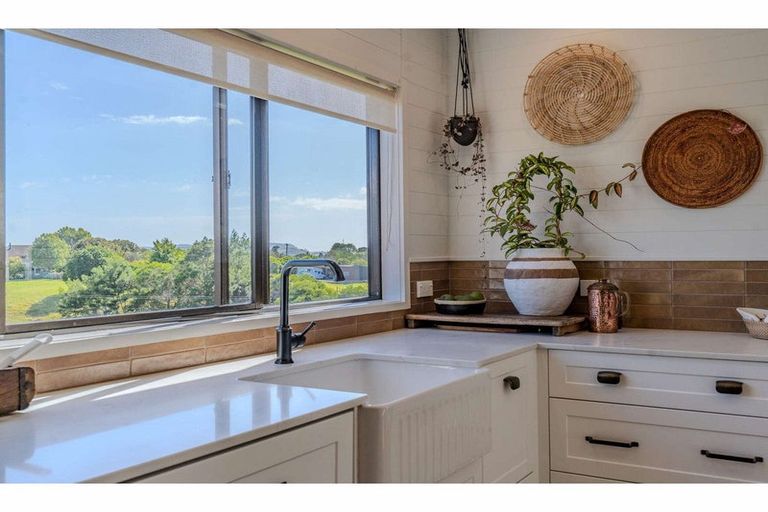 Photo of property in 70 Edmonds Road, Kerikeri, 0293