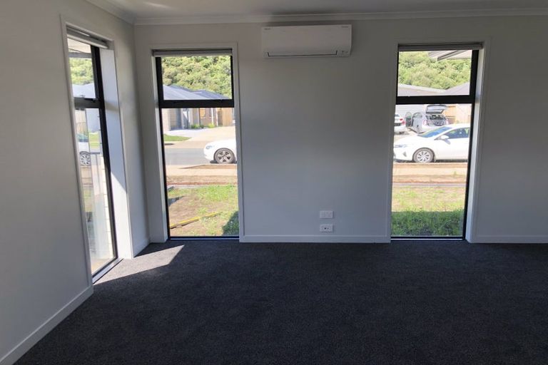 Photo of property in 70 Pakanga Grove, Pyes Pa, Tauranga, 3112
