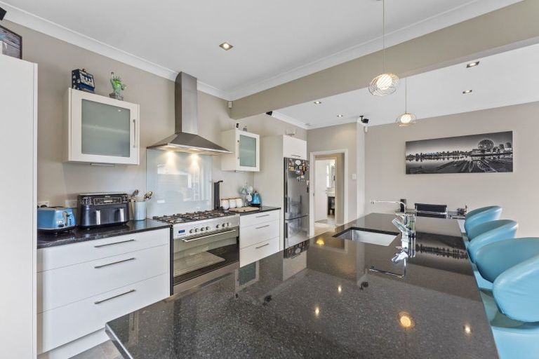 Photo of property in 11 Hathaway Avenue, Boulcott, Lower Hutt, 5010