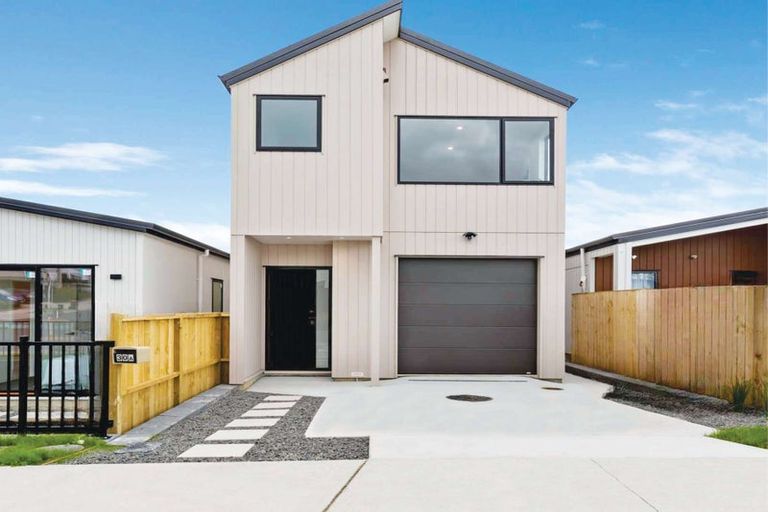Photo of property in 30a Biokovo Street, Massey, Auckland, 0614