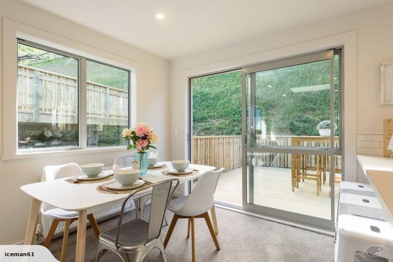 Photo of property in 12a Rarangi Way, Owhiro Bay, Wellington, 6023