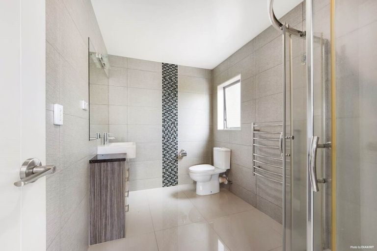 Photo of property in 41c Redoubt Road, Goodwood Heights, Auckland, 2105