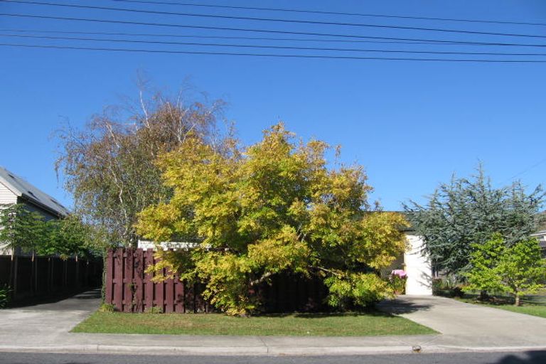 Photo of property in 2/14 Salem Place, Torbay, Auckland, 0630