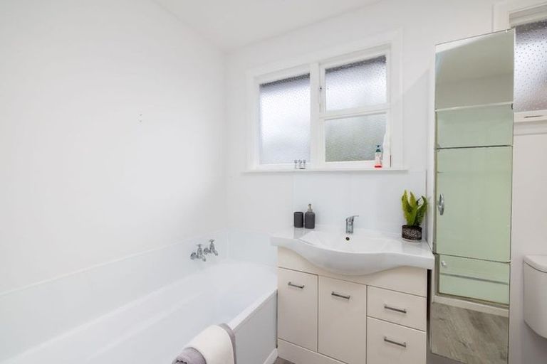 Photo of property in 102 Eureka Street, Aranui, Christchurch, 8061