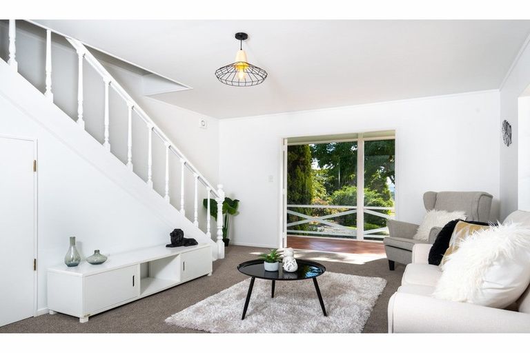 Photo of property in 147 Mangakura Road, Helensville, 0875