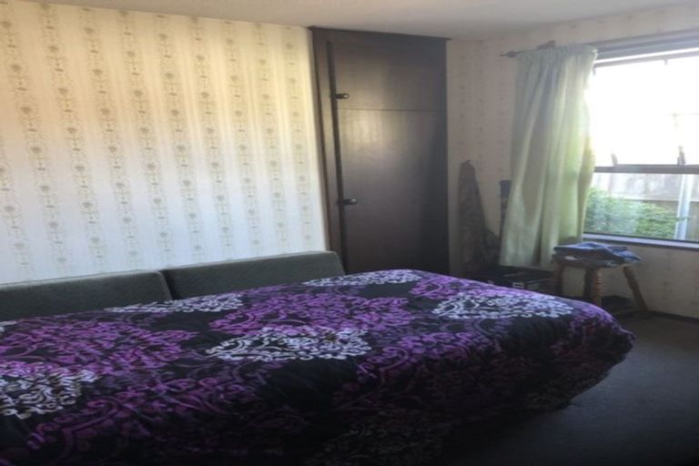 Photo of property in 1/37 Karnak Crescent, Russley, Christchurch, 8042