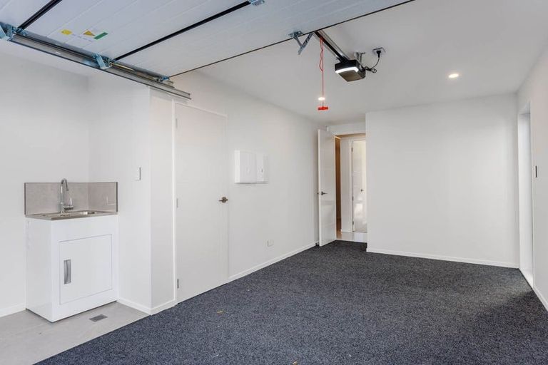 Photo of property in 111d Sycamore Drive, Sunnynook, Auckland, 0620