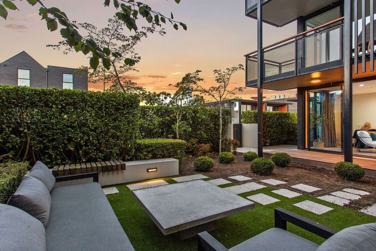 Photo of property in 1/50 Kilmore Street, Christchurch Central, Christchurch, 8013