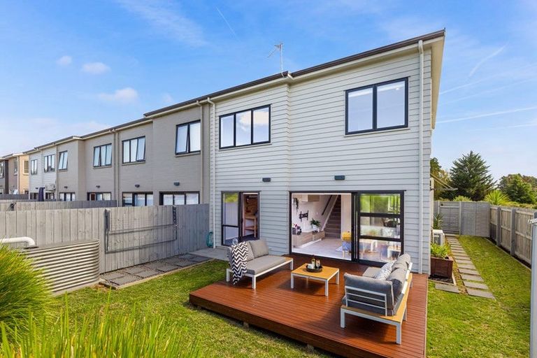 Photo of property in 2 Tamiro Road, Whenuapai, Auckland, 0618