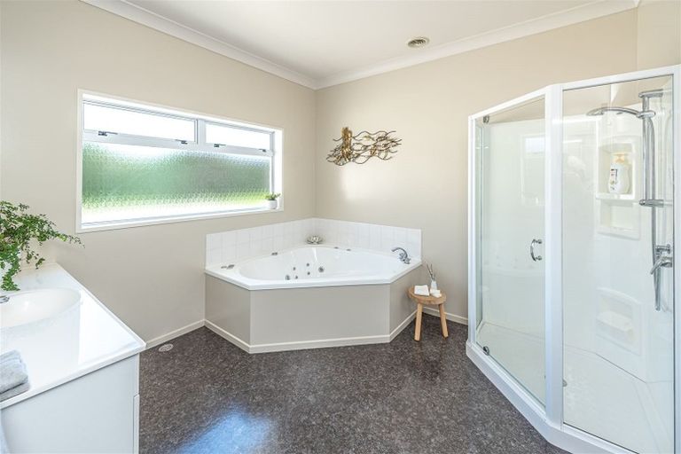 Photo of property in 37 Western Line, Brunswick, Whanganui, 4571