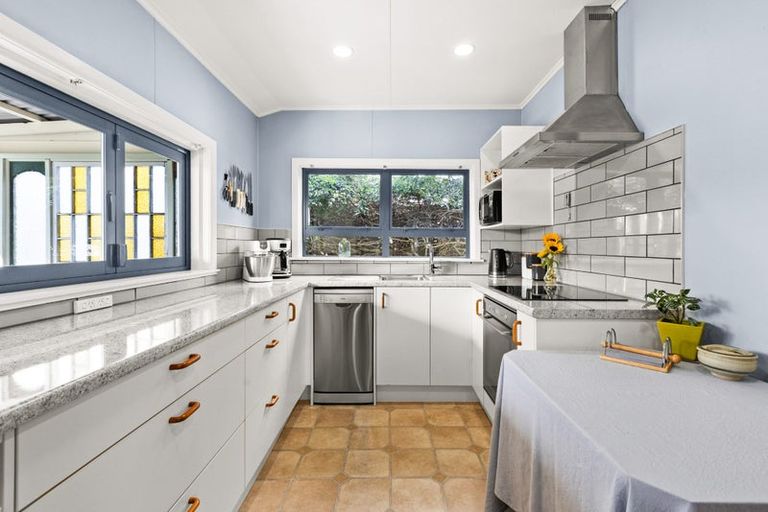 Photo of property in 18 Evenden Road, Tomoana, Hastings, 4120