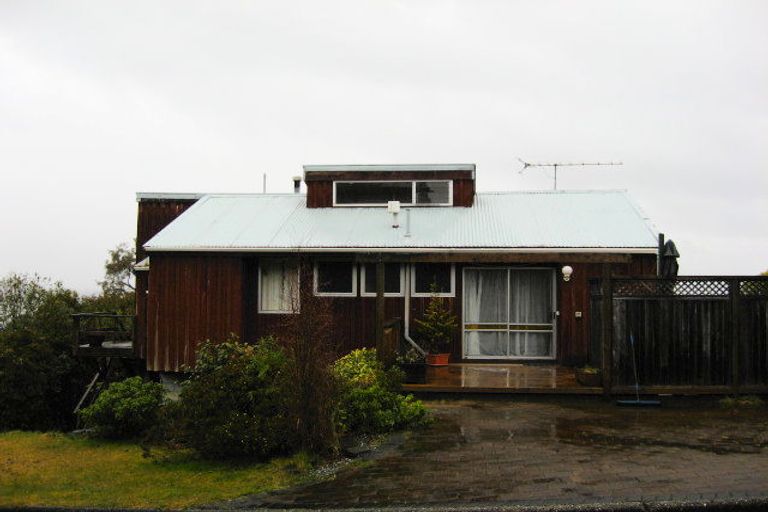 Photo of property in 1 Ivy Terrace, Moana, 7872