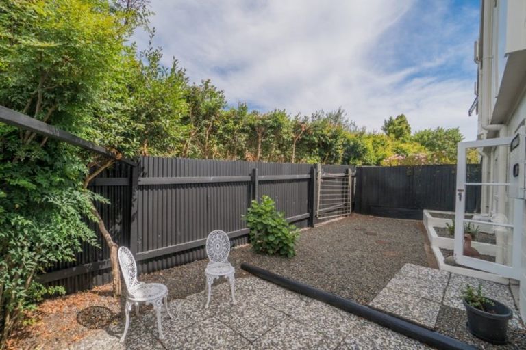 Photo of property in 1/62 Coronation Road, Mangere Bridge, Auckland, 2022