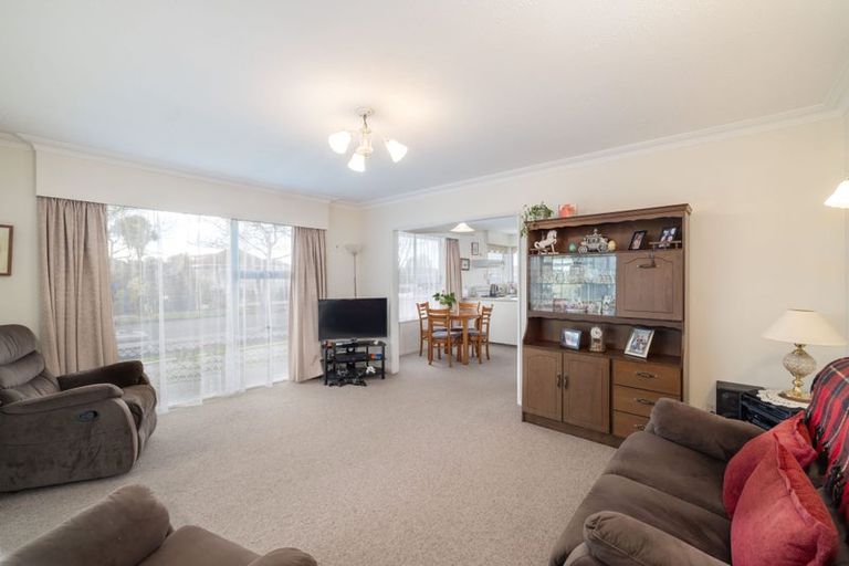 Photo of property in 1/19 Northfield Road, Casebrook, Christchurch, 8051