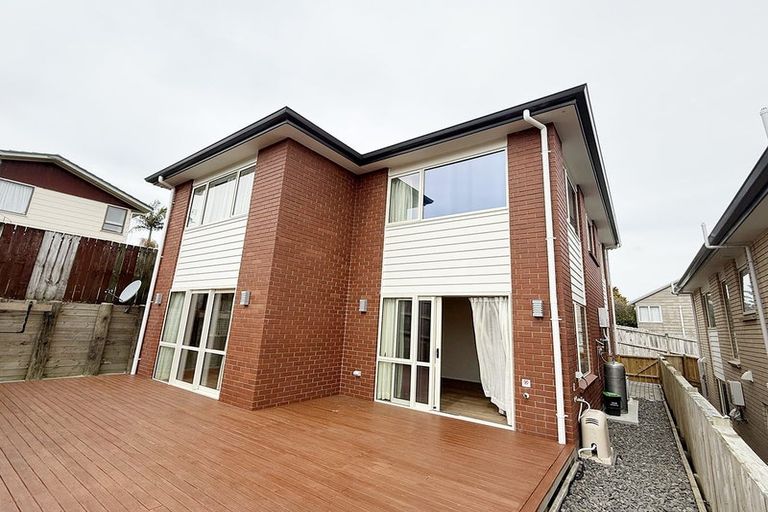 Photo of property in 7b Marco Place, Highland Park, Auckland, 2010