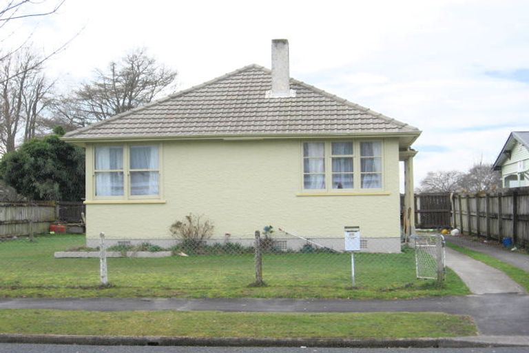 Photo of property in 60 Sare Crescent, Fairfield, Hamilton, 3214