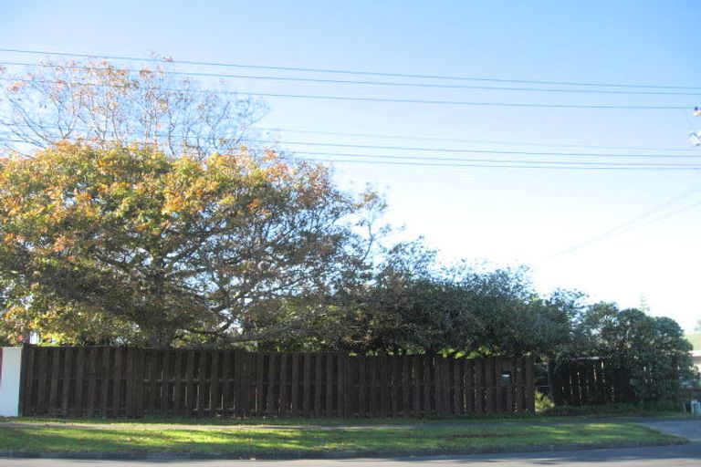 Photo of property in 71 Bleakhouse Road, Howick, Auckland, 2014