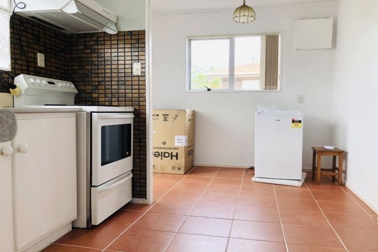Photo of property in 15a Colum Place, Bucklands Beach, Auckland, 2014