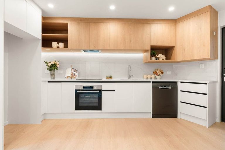 Photo of property in 1/69 Andrew Road, Howick, Auckland, 2010