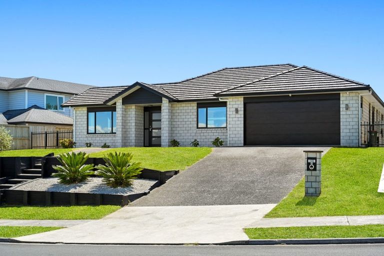 Photo of property in 30 Mataroa Crescent, Flagstaff, Hamilton, 3210