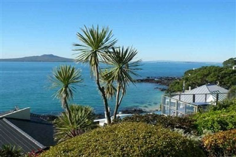 Photo of property in 3/241 Hurstmere Road, Takapuna, Auckland, 0622