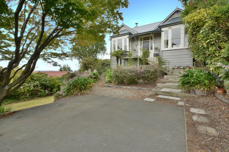 Photo of property in 22 Garfield Avenue, Roslyn, Dunedin, 9010