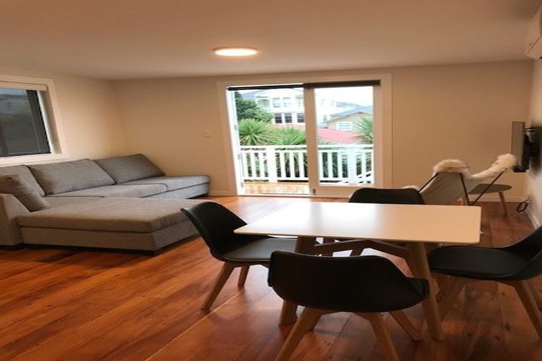 Photo of property in 116 Austin Street, Mount Victoria, Wellington, 6011