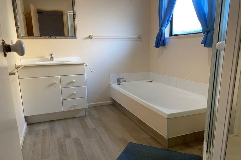 Photo of property in 37a Briarmont Street, Avondale, Christchurch, 8061