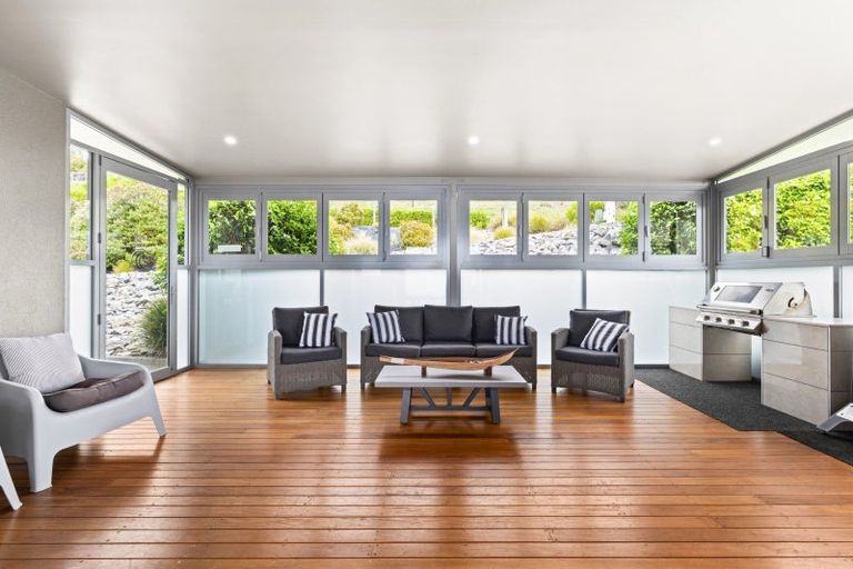 Photo of property in 15 Lightning Ridge View, Waimarama, 4294