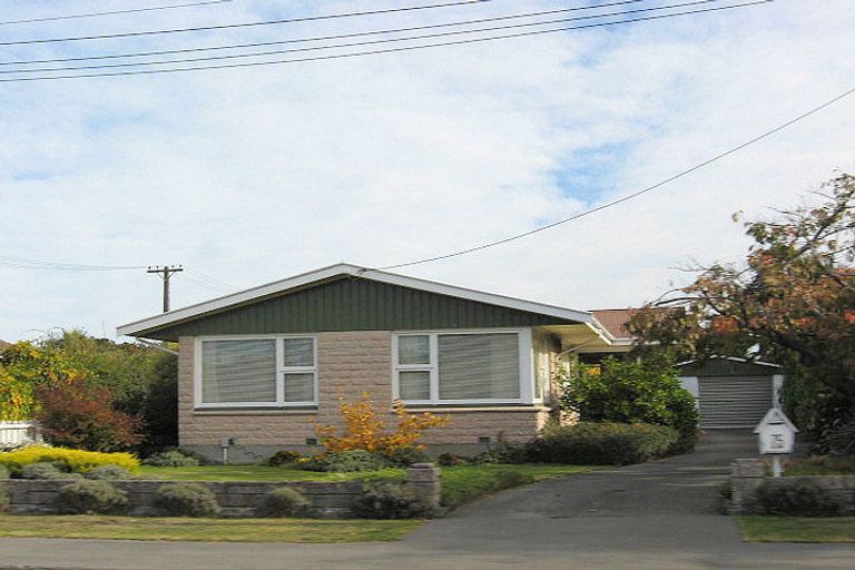 Photo of property in 75 Epsom Road, Sockburn, Christchurch, 8042