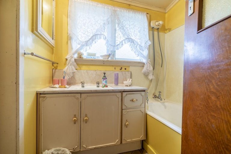 Photo of property in 6 Boundary Road, Tisbury, Invercargill, 9877