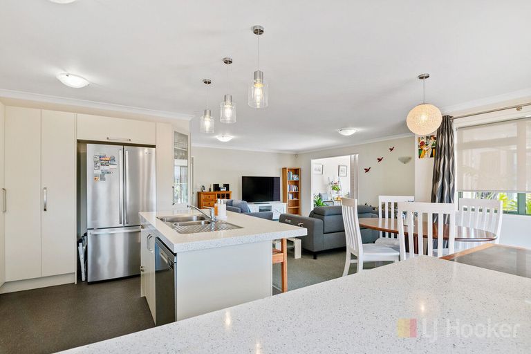 Photo of property in 18 Hamon Place, Pukehangi, Rotorua, 3015