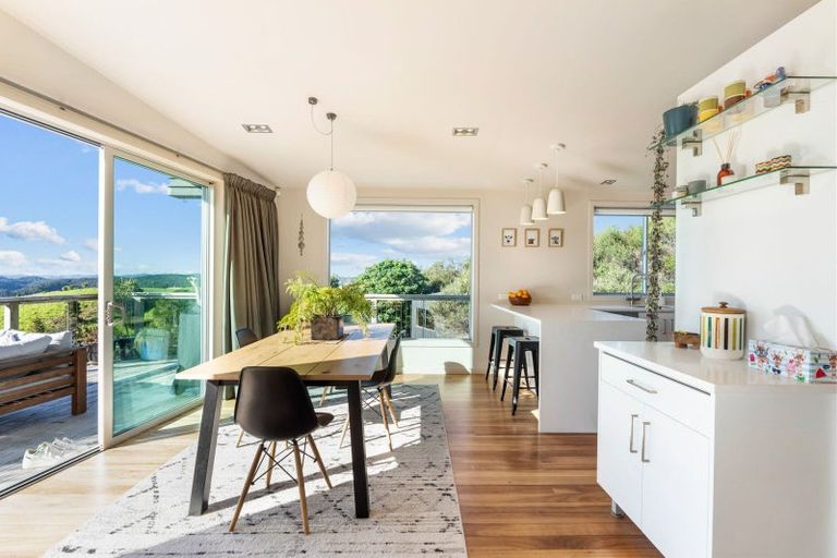 Photo of property in 590 Pataua Road North, Whareora, Whangarei, 0175