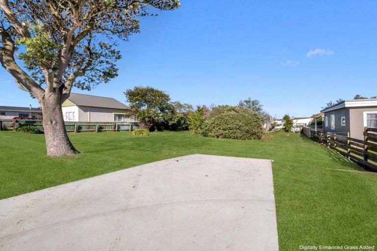 Photo of property in 20a Ruapehu Street, Castlecliff, Wanganui, 4501
