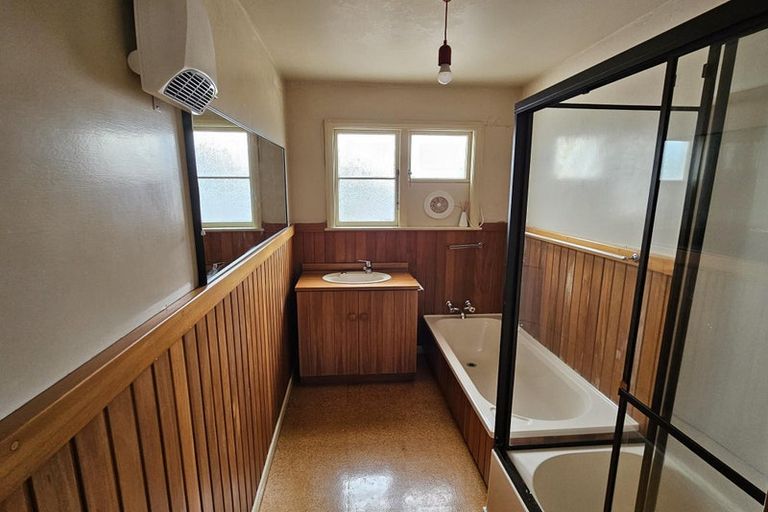 Photo of property in 2/114b Somerfield Street, Somerfield, Christchurch, 8024