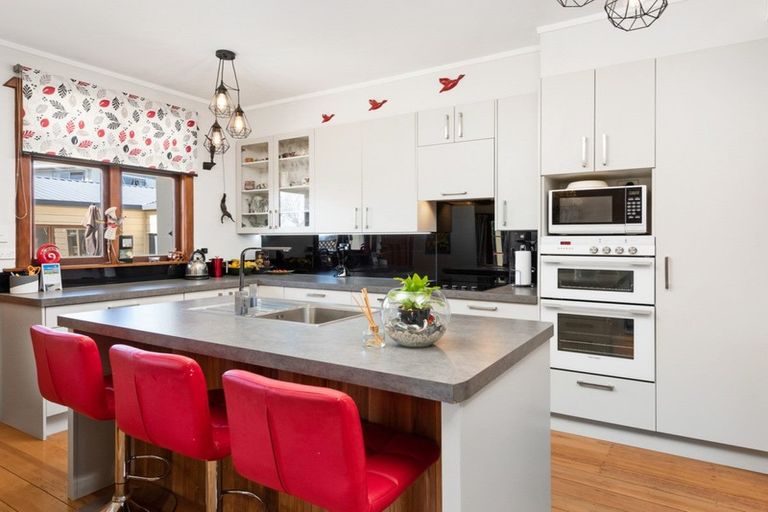 Photo of property in 90 Mclauchlan Street, Springlands, Blenheim, 7201