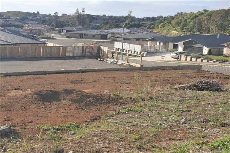 Photo of property in 1 Frederick Place, Whalers Gate, New Plymouth, 4310