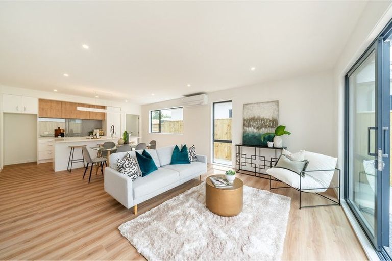 Photo of property in 47a Heretaunga Square, Silverstream, Upper Hutt, 5019